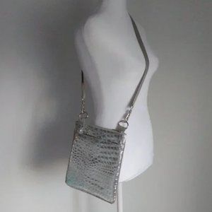 Vintage Silver Croc Crossbody Bag Wide Adjustable Strap Deep Pockets Metallic